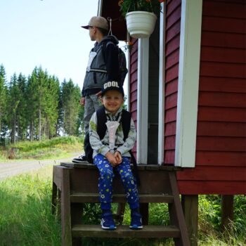 LED-heijastinliivejä pienille koululaisille